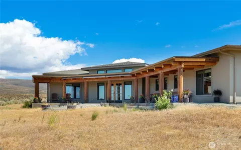 2071 Sage Hill Dr, Ellensburg, WA 98926