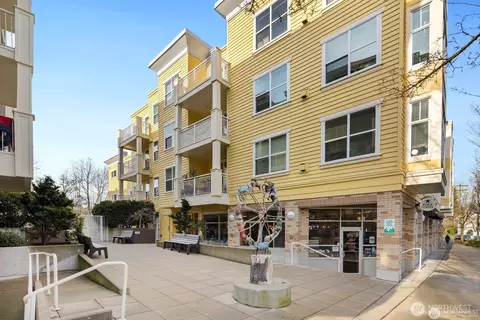2901 NE Blakeley St #104, Seattle, WA 98105