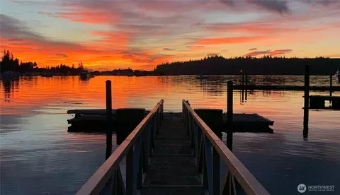 80 W Ludlow Point Rd, Port Ludlow, WA 98365