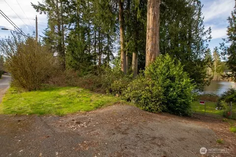 20501 Larita Dr E, Bonney Lake, WA 98391