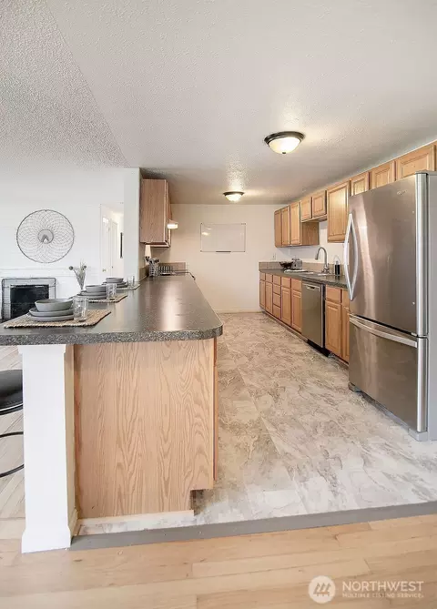 Kitchen - 1925 28th, Longview, WA 98632 photo 1 of 4