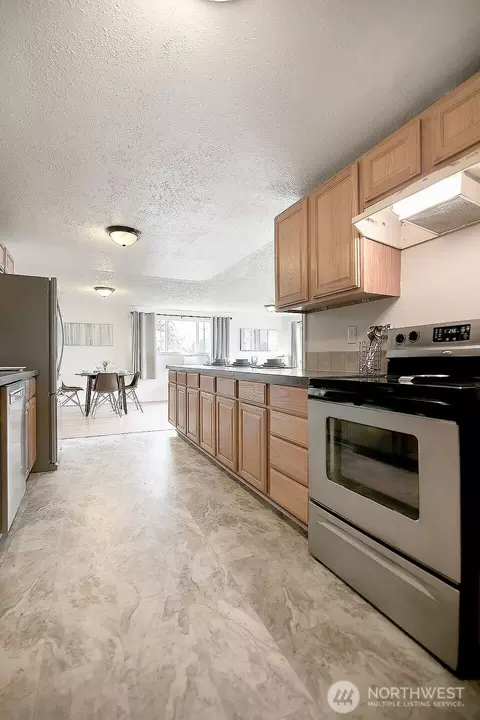 Kitchen - 1925 28th, Longview, WA 98632 photo 4 of 4