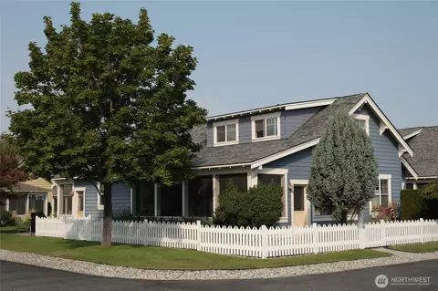 101 Flip Flop Ln, Oroville, WA 98844