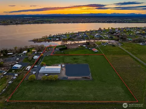 2762 Elgin Rd NE, Moses Lake, WA 98837