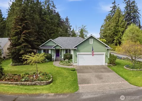 3733 NE Trout Brook Ln, Bremerton, WA 98311