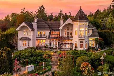 8480 Thompson Beach Rd, Anacortes, WA 98221