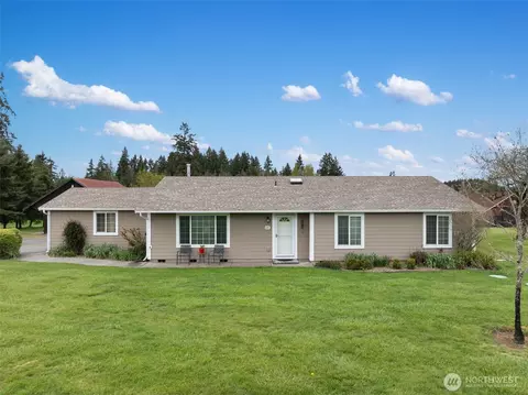 Exterior - 689 Rhoades Rd, Winlock, WA 98596 photo 2 of 17
