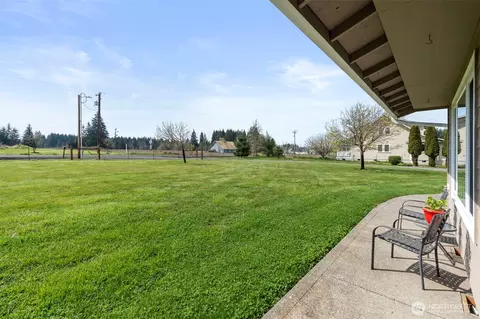 Exterior - 689 Rhoades Rd, Winlock, WA 98596 photo 8 of 17
