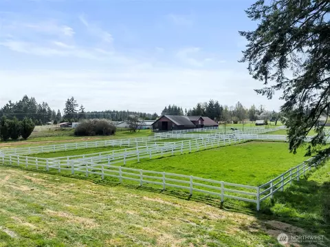 Exterior - 689 Rhoades Rd, Winlock, WA 98596 photo 14 of 17