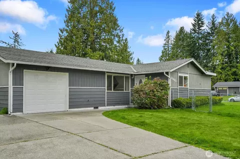 8901 Emerson Pl, Everett, WA 98208
