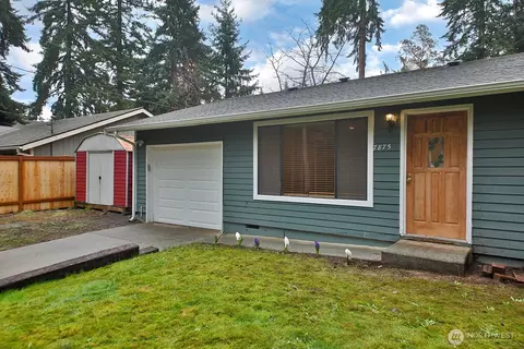 7875 Mortland Dr, Clinton, WA 98236