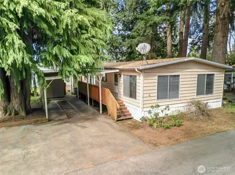 900 29th St SE #D6, Auburn, WA 98002