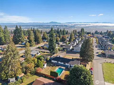 View/Area - 9206 31st Ave SE, Everett, WA 98208 photo 4 of 5