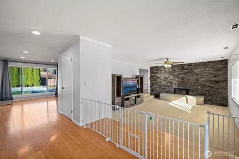 Living - 9206 31st Ave SE, Everett, WA 98208 photo 1 of 9