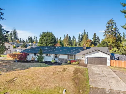 Exterior - 9206 31st Ave SE, Everett, WA 98208 photo 3 of 7