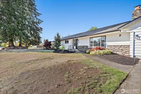 Exterior - 9206 31st Ave SE, Everett, WA 98208 photo 2 of 7