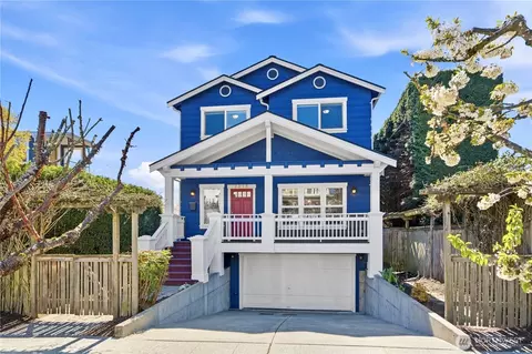 2313 N 39th St, Seattle, WA 98103