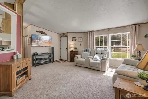 1507 286 St E, Roy, WA 98580 photo 5