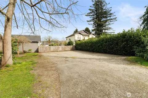 Exterior - 425 Valley Ave E, Sumner, WA 98390 photo 10 of 10