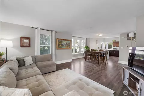 Living - 425 Valley Ave E, Sumner, WA 98390 photo 1 of 1