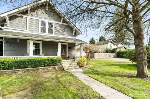 Exterior - 425 Valley Ave E, Sumner, WA 98390 photo 2 of 10