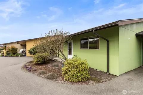 Exterior - 1301 S 3rd Ave #4B, Sequim, WA 98382 photo 12 of 12