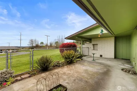Exterior - 1301 S 3rd Ave #4B, Sequim, WA 98382 photo 4 of 12