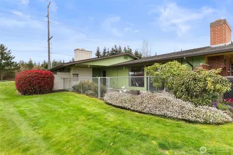 1301 S 3rd Ave #4B, Sequim, WA 98382