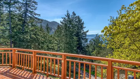 263 Cascade Way, Eastsound, WA 98245