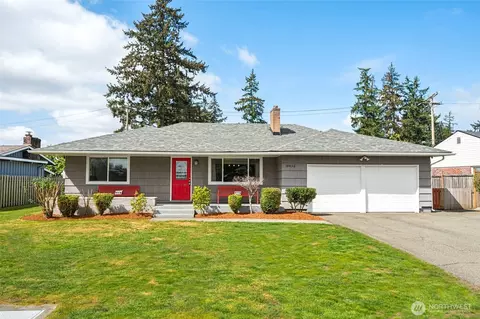 10636 Rainier Ave SW, Lakewood, WA 98499