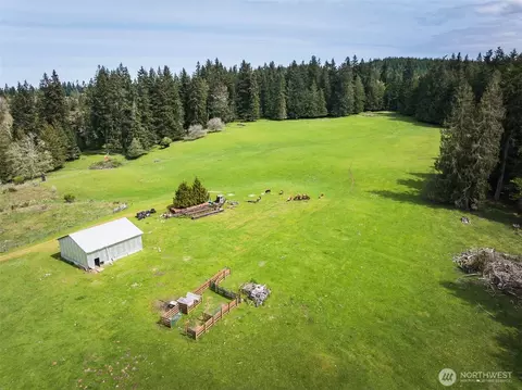 280 Oxenford Rd, Port Angeles, WA 98363