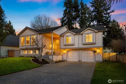 18424 135th Pl SE, Renton, WA 98058