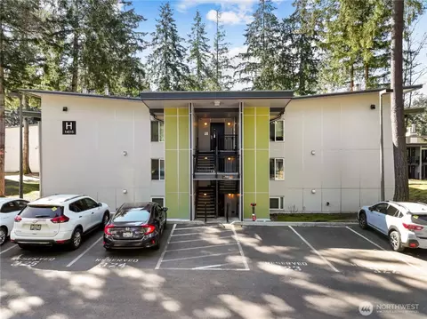14515 NE 32nd St #H104, Bellevue, WA 98007