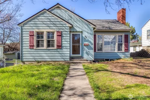 721 E Spring St, Dayton, WA 99328