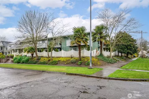 1302 N 6th St #10, Tacoma, WA 98403