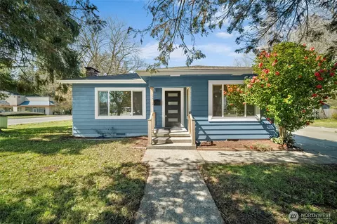 1717 Lake Park Dr SW, Tumwater, WA 98512