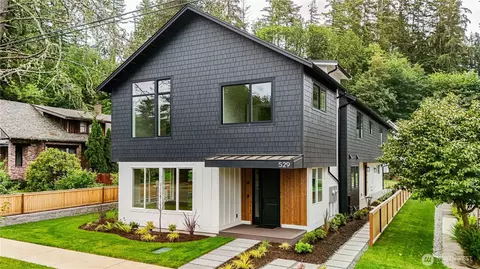 529 SE Bush St #B, Issaquah, WA 98027