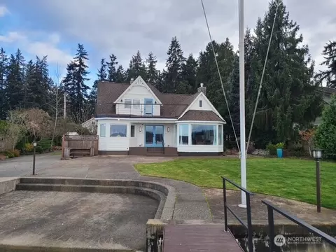 3046 Marine Dr, Bremerton, WA 98312