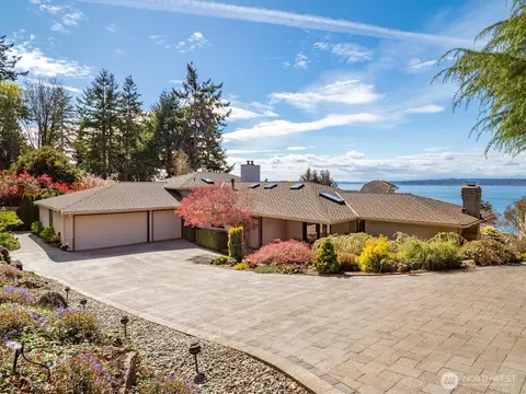20409 25th Ave NW, Shoreline, WA 98177