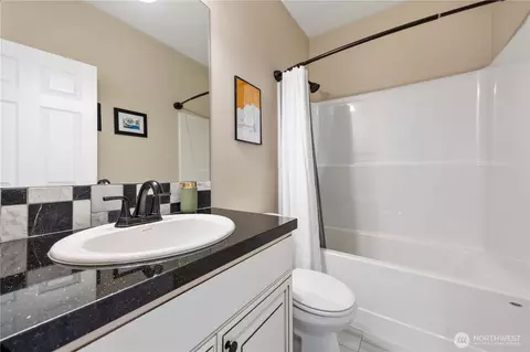 Bath - 452 Spring View Pl, Chelan, WA 98816 photo 3 of 3