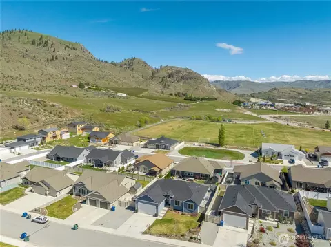 View/Area - 452 Spring View Pl, Chelan, WA 98816 photo 2 of 4