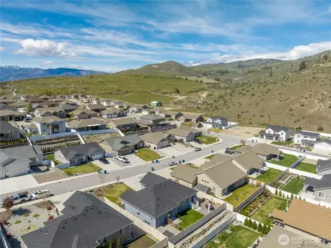 View/Area - 452 Spring View Pl, Chelan, WA 98816 photo 3 of 4
