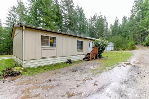 1831 NE Blacksmith Dr, Belfair, WA 98528