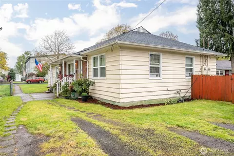 1015 17th, Longview, WA 98632 photo 3