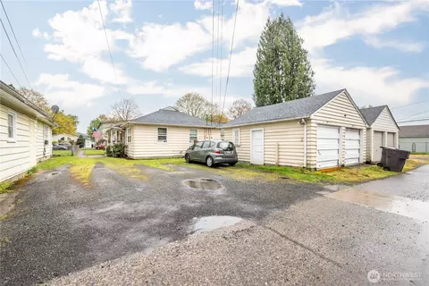 1015 17th, Longview, WA 98632 photo 5