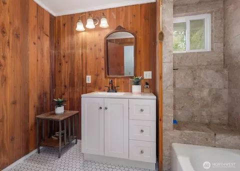 Bath - 789 Marshall Rd, Sequim, WA 98382 photo 1 of 2