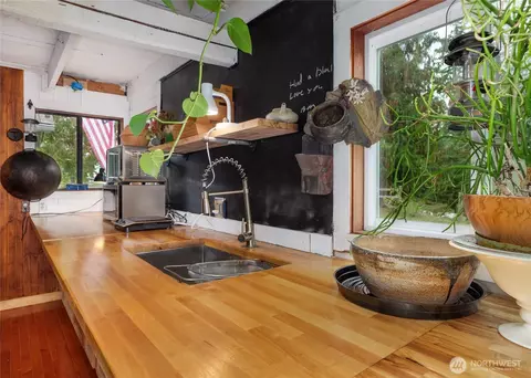 Kitchen - 789 Marshall Rd, Sequim, WA 98382 photo 6 of 6