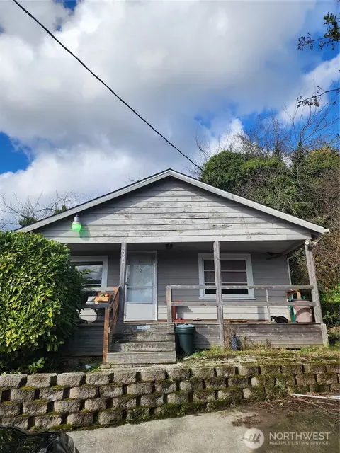 3026 S Holden St, Seattle, WA 98108
