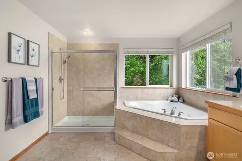 Bath - 24108 22nd Pl W, Bothell, WA 98021 photo 3 of 4
