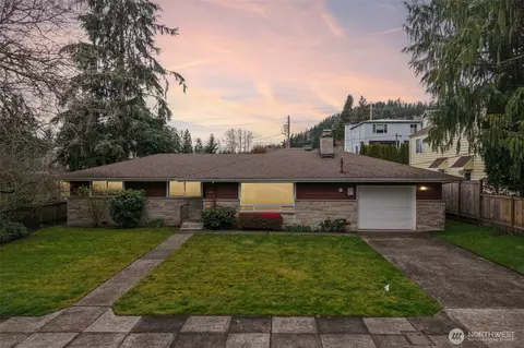 430 SE Andrews St, Issaquah, WA 98027